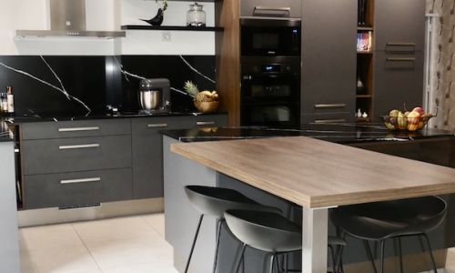 Cuisine moderne sur mesure : une transformation complète